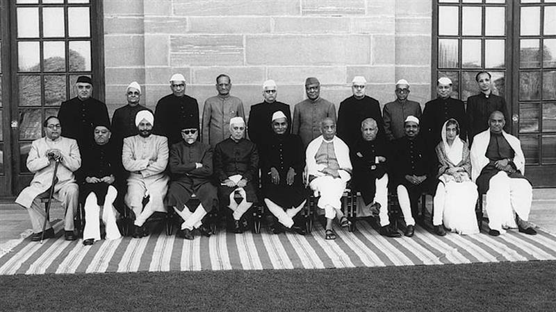 India's 79th Independence Day: জওহরলাল নেহেরুর প্রথম মন্ত্রিসভায় কারা ছিলেন, স্বাধীন ভারতের প্রথম প্রধানমন্ত্রীর হাতে লেখা নোট প্রকাশ্যে, দেখুন
