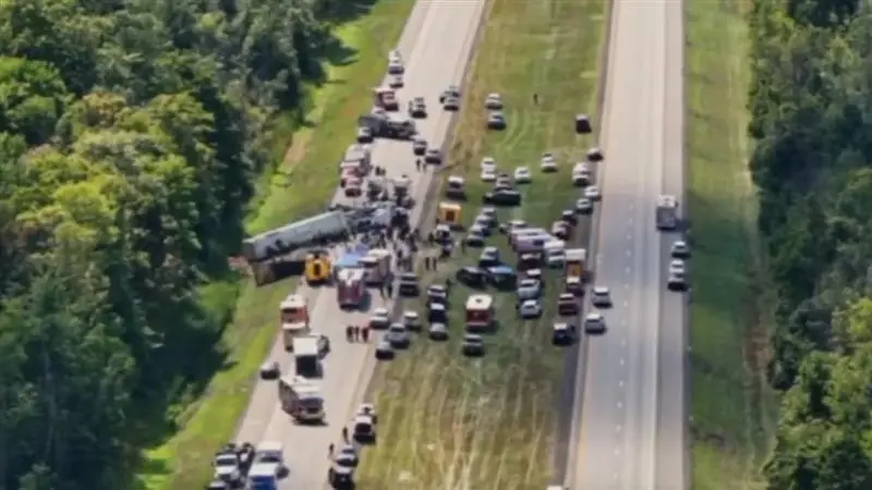 New York Bus Crash: আমেরিকায় মৃত্যু ভারতীয়দের, ভয়াবহ দুর্ঘটনা প্রাণ কেড়ে নিয়ে ভারত, চিনের একাধিক মানুষের, দেখুন ভিডিয়ো