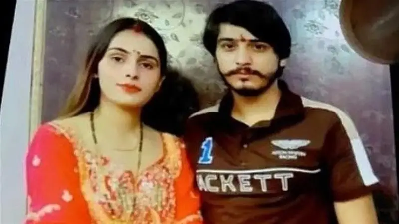 Greater Noida Dowry Murder: জ্বলন্ত নিকিকে দেখেই পালায় বিপিন ভাটি? প্রকাশ্যে চাঞ্চল্যকর সিসিটিভি ফুটেজ