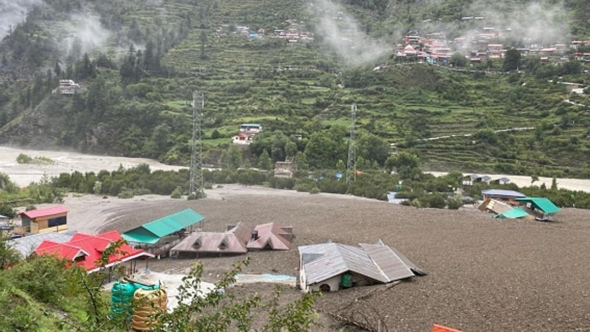 Uttarakhand Rain Alert: উত্তরাখণ্ড জুড়ে বন্ধ একাধিক স্কুল, বেশ কয়েকটি জেলায় জারি ভারী বৃষ্টির সতর্কতা