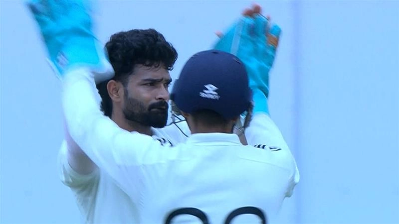 South Zone vs Central Zone, Duleep Trophy 2025 Final Day 4 Live Scorecard: কুমার কার্তিকেয়ের ৩ উইকেটে সেন্ট্রাল জোনের বিপক্ষে ফের বিপাকে সাউথ জোন