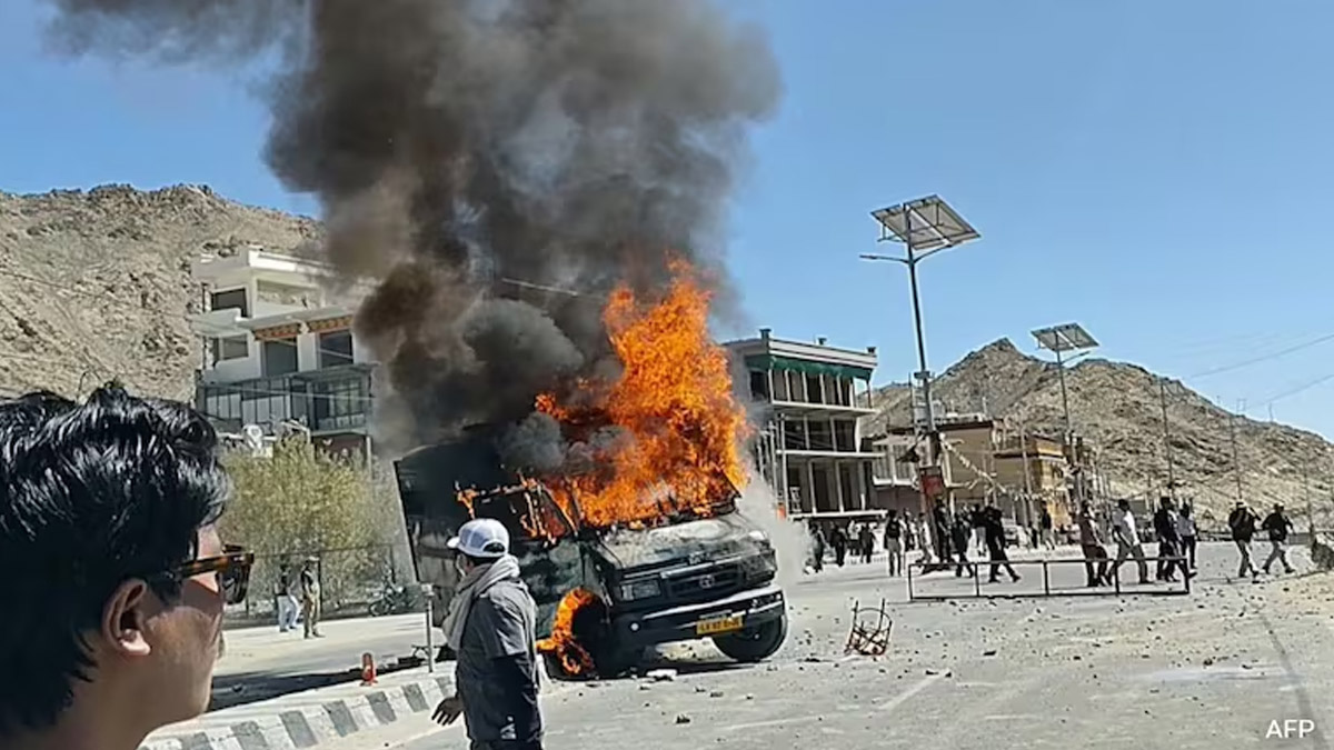 Ladakh Curfew: সোনম ওয়াংচুকের গ্রেফতারির পর লাদাখ এখনও থমথমে, কার্ফুর চতুর্থ দিনে জনশূন্য রাস্তা, নেই ইন্টারনেট