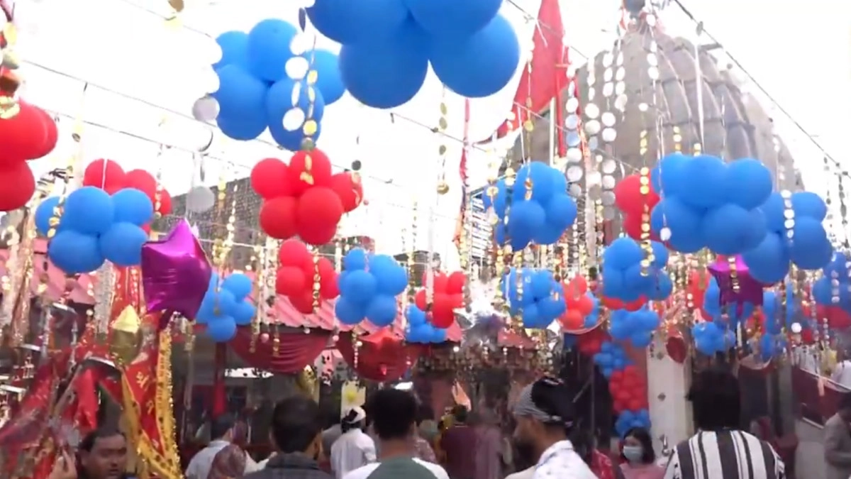 Shardiya Navratri: শারদীয়া নবরাত্রিতে জম্মুর কালী মন্দিরে ব্যপক ভক্তের ভিড়, দেখুন ভিডিও
