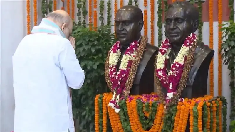 Deen Dayal Upadhyay: পণ্ডিত দীনদয়াল উপাধ্যায়ের ১০৯তম জন্মবার্ষিকীতে নাড্ডা ও অমিত শাহর শ্রদ্ধাঞ্জলি