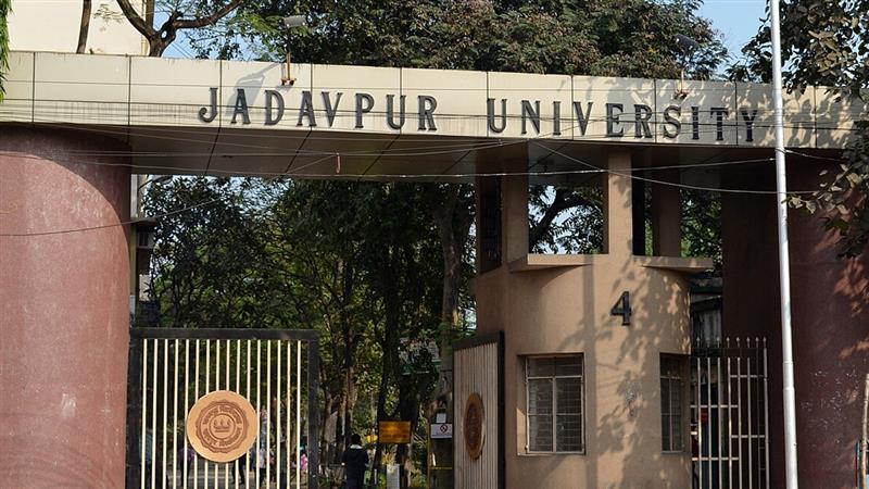 Jadavpur University: যাদবপুর বিশ্ববিদ‍্যালয়ের তৃতীয় বর্ষের ছাত্রীর আকস্মিক মৃত্যু, ফের কাঠগড়ায় বিশ্ববিদ‍্যালয়!