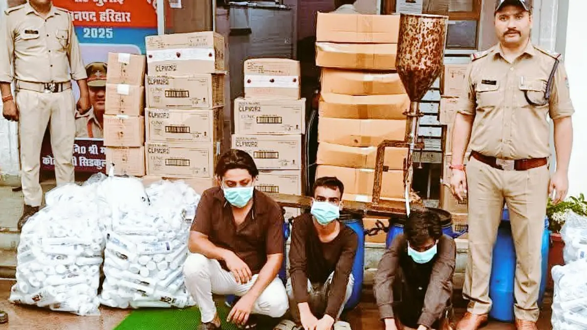 Uttarakhand: ভুয়ো শ্যাম্পুর ওপর নামী সংস্থার স্টিকার, উত্তরাখণ্ডে কারখানায় চলল তল্লাশি অভিযান, গ্রেফতার ৩ অভিযুক্ত