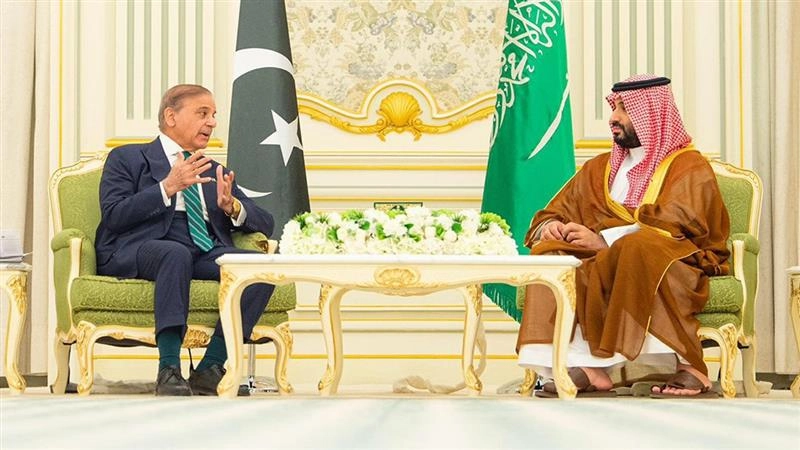 Saudi Arabia-Pakistan: সৌদি আরব ও পাকিস্তানের মধ্যে প্রতিরক্ষা চুক্তি স্বাক্ষর, রণধীর জানালেন ভারত জাতীয় নিরাপত্তা রক্ষায় প্রতিশ্রুতিবদ্ধ