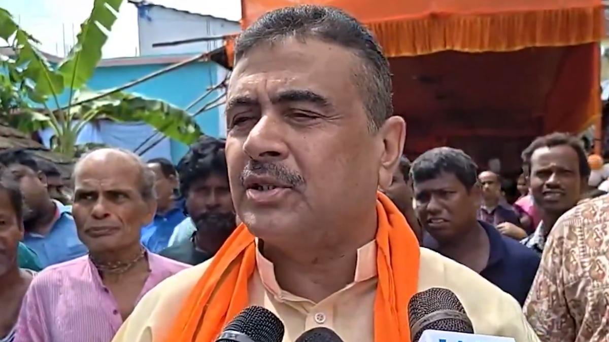 Suvendu Adhikari: অভদ্র ভাষায় আক্রমণ করা শেখানো হয়, তৃণমূল নেত্রীর পাশে দাঁড়ালেন শুভেন্দু অধিকারী