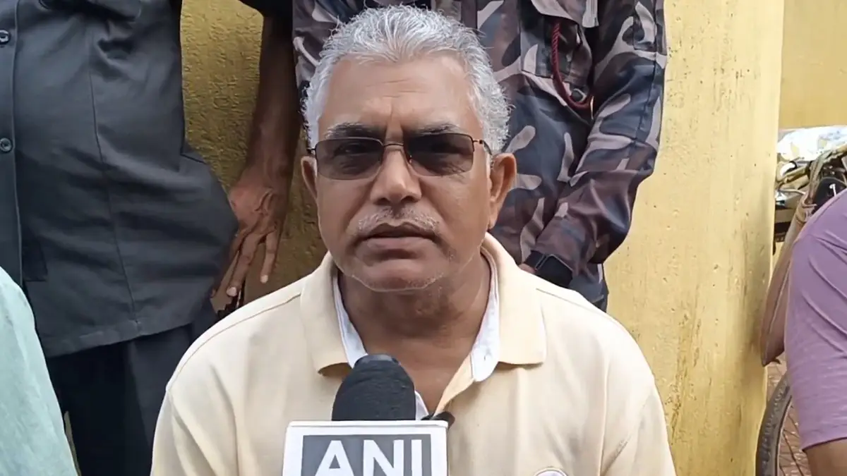 Dilip Ghosh: পাকিস্তানের পাশে ‘ট্রাম্প চাচা’ ছাড়া আর কেউ নেই, বিতর্কিত মন্তব্য বিজেপি নেতা দিলীপ ঘোষের