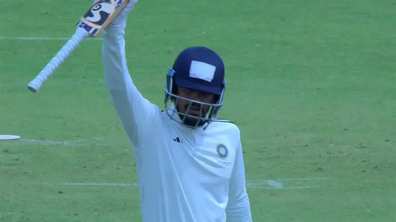 South Zone vs Central Zone, Duleep Trophy 2025 Final Day 3 Live Scorecard: ডাবল সেঞ্চুরির দিকে এগিয়ে যশ রাঠোর, সেন্ট্রাল জোনের লিড ৩০০ পার