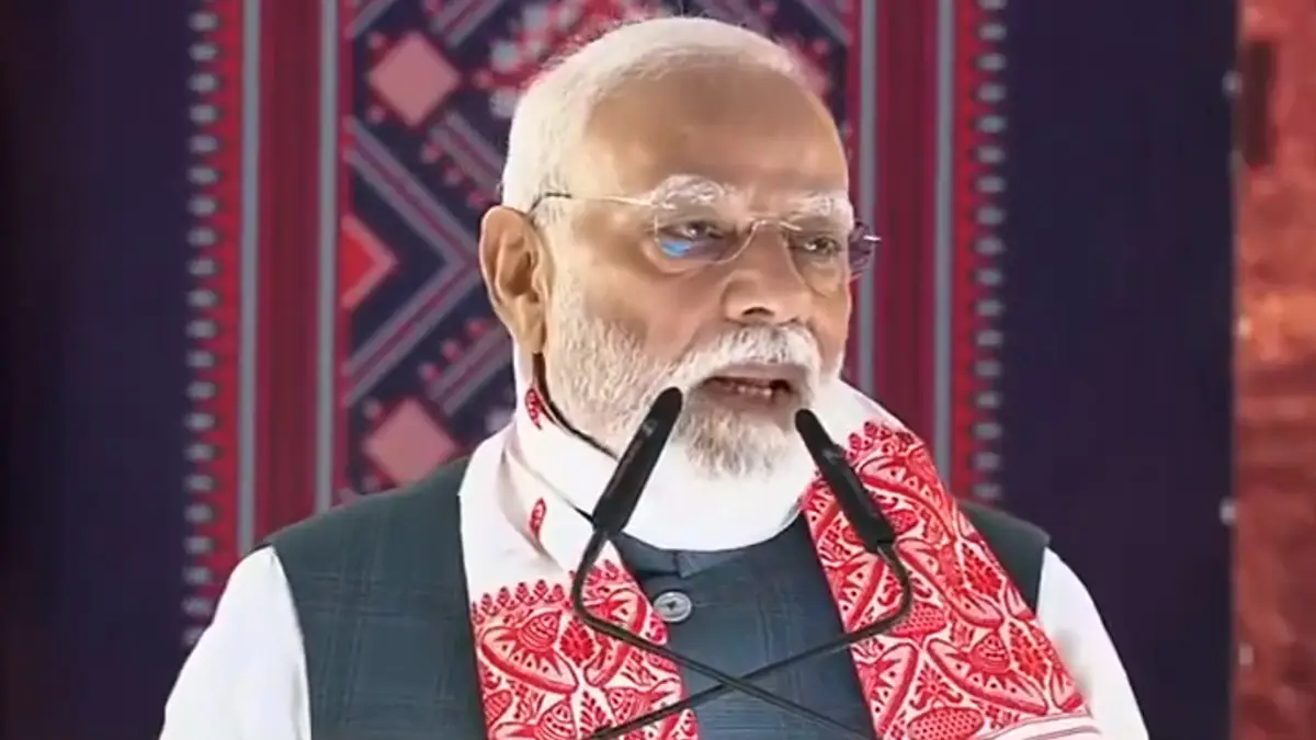 PM Narendra Modi: গালিগালাজ বিষপানের মতো গিলে নেয়, অসমের জনসভায় শিবভক্তি দেখালেন প্রধানমন্ত্রী নরেন্দ্র মোদী