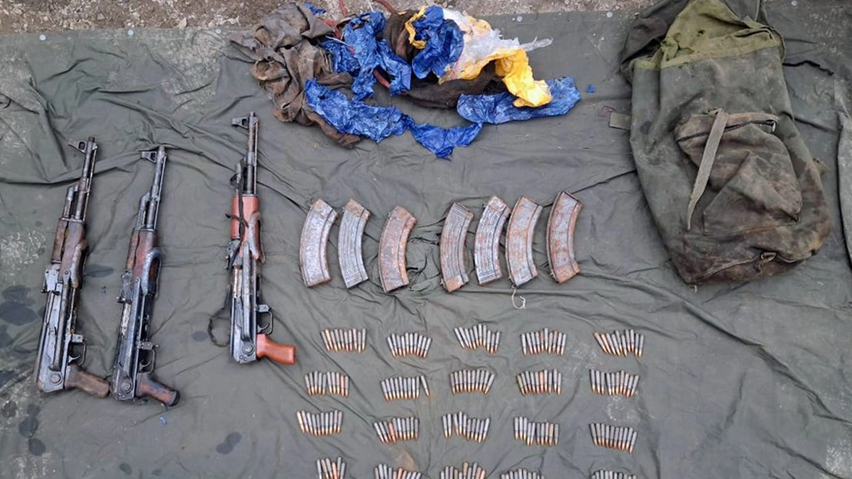 Jammu And Kashmir: পুঞ্চে নাশকতার ছক, জম্মু-কাশ্মীর পুলিশের হাতে গ্রেফতার ৩ জঙ্গি, উদ্ধার একাধিক অস্ত্র