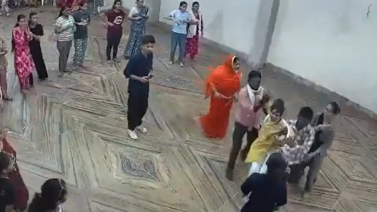 Madhya Pradesh: দিনেদুপুরে মহিলাকে অপহরণ, অপহণকারী সহ নির্যাতিতাকে উদ্ধার করল পুলিশ, পলাতক স্বামী