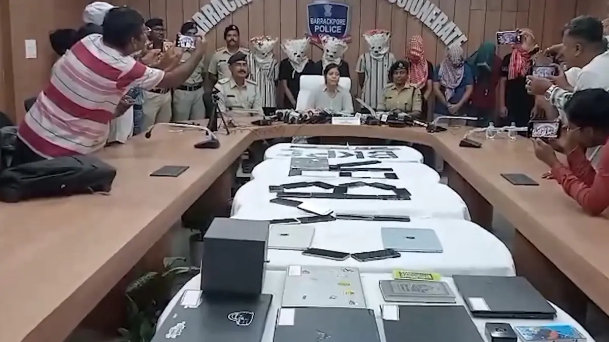 Cyber Fraud Case: ভিনরাজ্য থেকে বাংলায় এসে সাইবার প্রতারণার ফাঁদ, মোহনপুর থেকে গ্রেফতার ৮ যুবক