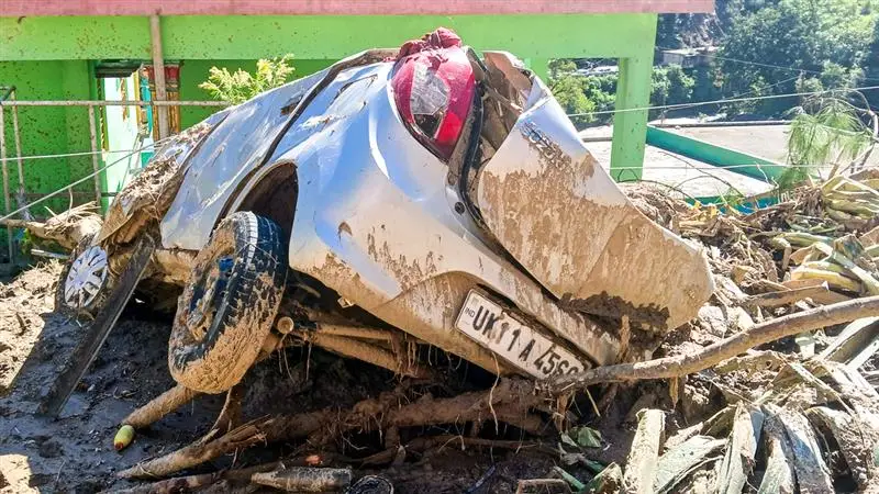 Rain Disaster In Himachal Pradesh: ৭৬ বছরের মধ্যে সর্বোচ্চ বৃষ্টিপাতের রেকর্ড হিমাচল প্রদেশে, ভারী বৃষ্টিতে সড়ক, বিদ্যুৎ, পানীয় জল এবং যোগাযোগ ব্যবস্থা ব্যপকভাবে ক্ষতিগ্রস্ত