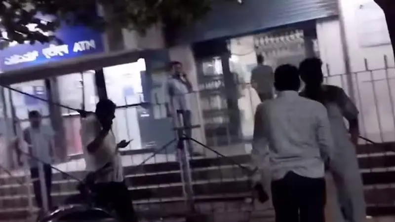 Karnataka SBI Bank Robbery: সেনা জওয়ান সেজে ফিল্মি কায়দায় ডাকাতি, এসবিআই ব্যাঞ্চ থেকে লুট ৫৮ কেজি সোনা এবং নগদ ৮ কোটি টাকা