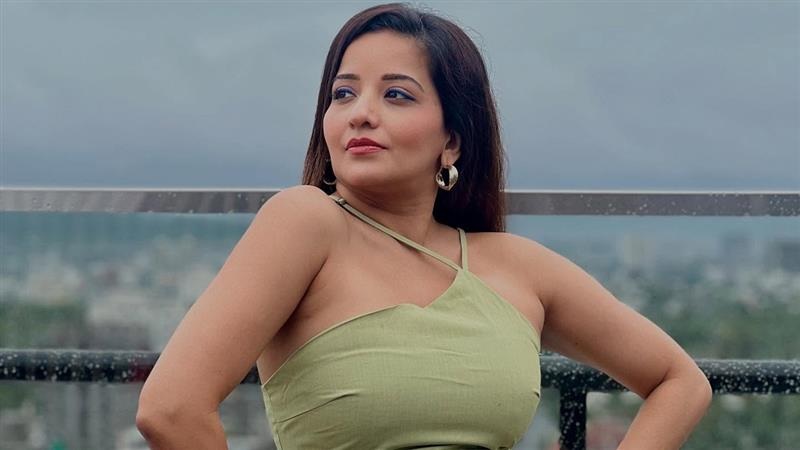Jhuma Boudi Monalisa Video: বর্ষার হাওয়ায় উড়ছে ঝুমা বৌদির পোশাক, হালকা মেজাজে ধরা দিলেন মোনালিসা! ভাইরাল নতুন ভিডিও