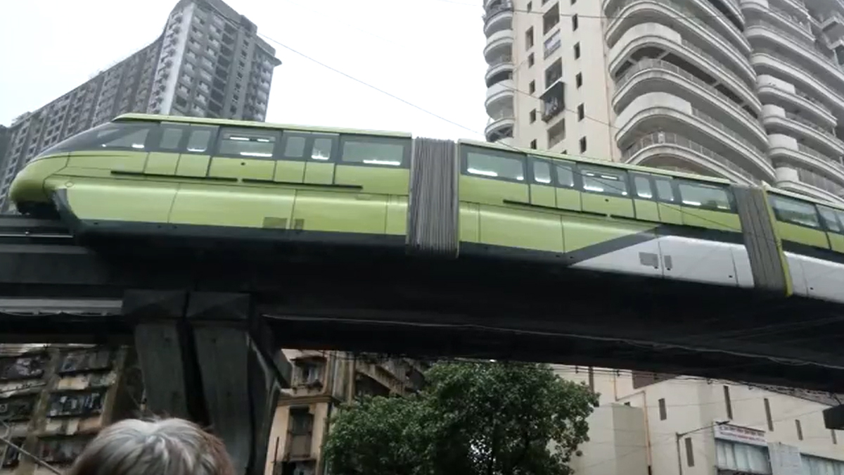 Mumbai Monorail Stopped: ১৭জন যাত্রীকে উদ্ধার করল দমকল, ত্রুটি সারিয়ে চলল মনোরেল (দেখুন ভিডিও)