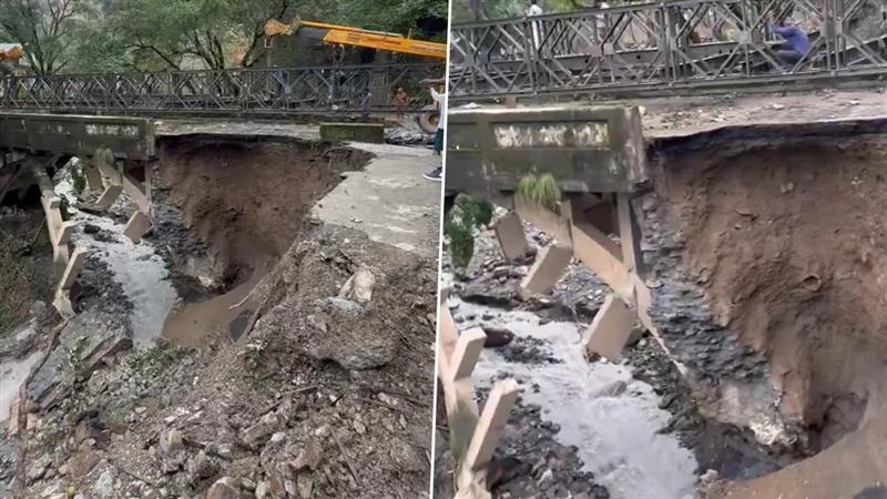 Uttarakhand Video: প্রবল বৃষ্টিতে রাস্তা ভেঙে ঝুলছে সেতু, দেখুন মুসৌরি যেন 'খেয়ে নিচ্ছে' মেঘভাঙা বৃষ্টি
