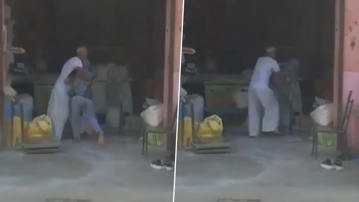 Shocking Video: কিশোরীকে জাপটে ধরে গোপনাঙ্গ স্পর্শ, ধর্ষণের চেষ্টা, কারখানার দরজায় চরম অসভ্যতামি প্রৌঢ়ের, দেখুন ভিডিয়ো