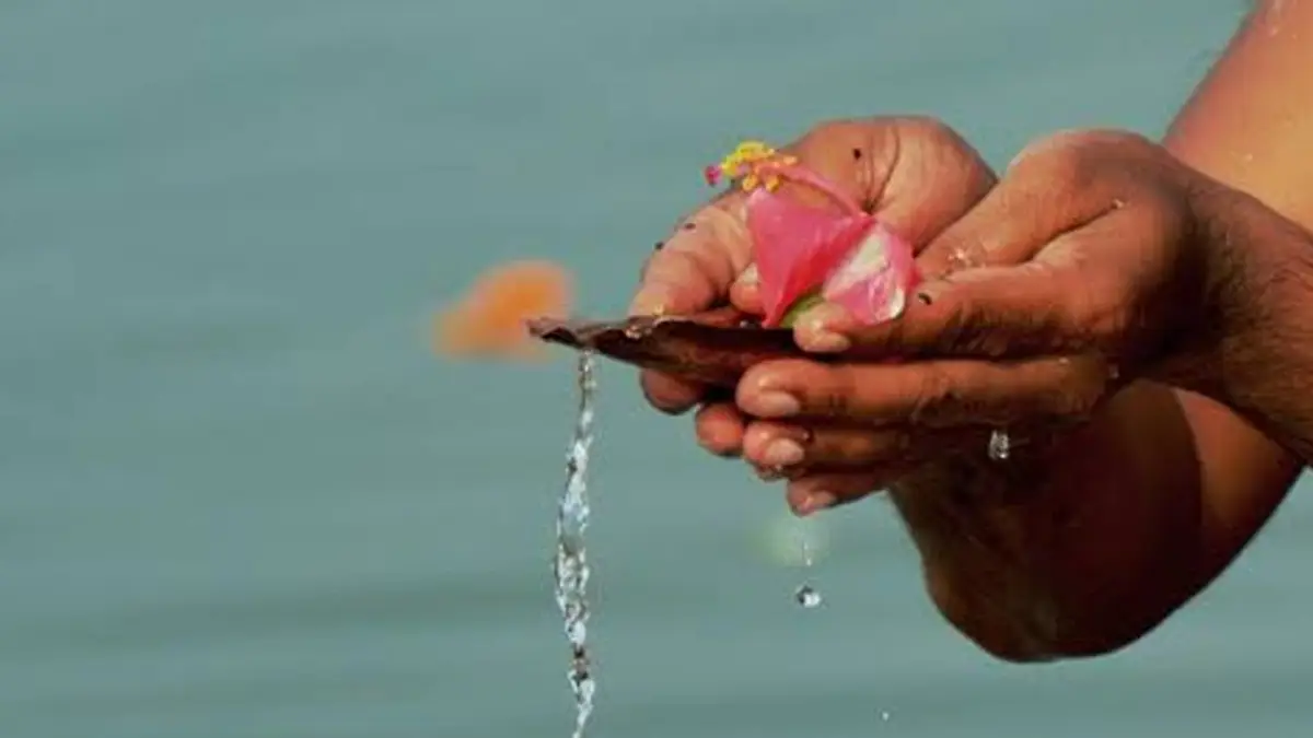 Pitru Paksha 2025: শাস্ত্রাদিহাত পিতৃশ্রাদ্ধ কী? কখন, কীভাবে এই নিয়ম পালন করা হয়, দেখুন বিশেষ কিছু বিষয়