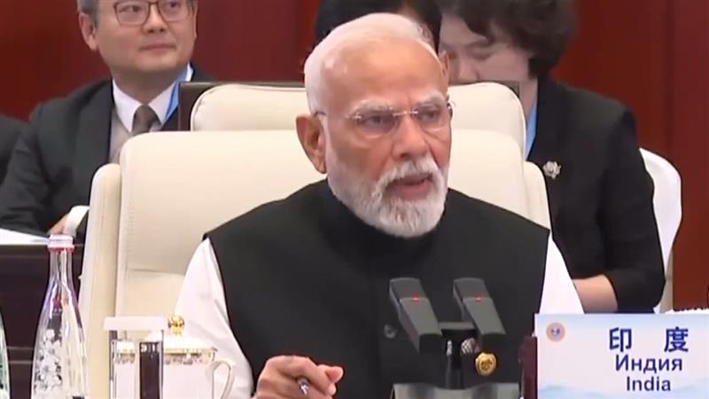 PM Modi Condemns Israeli Strikes On Doha: হামাসের খোঁজে কাতারে বোমা ফেলল ইজরায়েল, নেতানিয়াহুর সঙ্গে বন্ধুত্ব পাশে সরিয়ে নিন্দা মোদীর