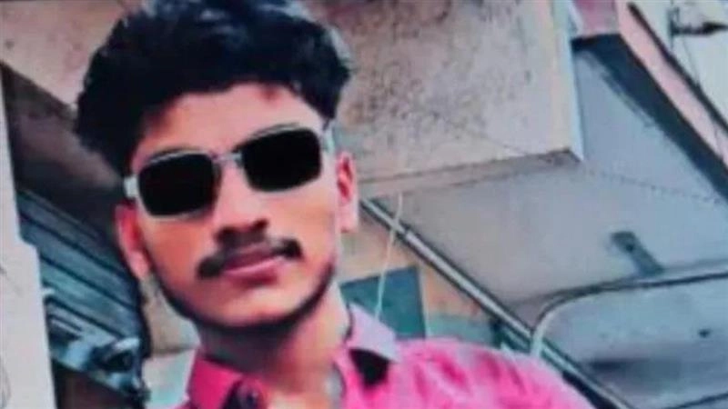 Gujarat Shocker: দাদুর মৃত্যুর পোস্টে হাসির ইমোজি, এই নিয়ে বিবাদের জেরে খুন যুবক