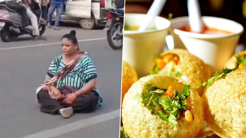 Video: ২০ টাকায় ৪টে ফুচকা কেন? প্রশ্ন নিয়ে রাস্তায় প্রতিবাদে বসলেন এই মহিলা