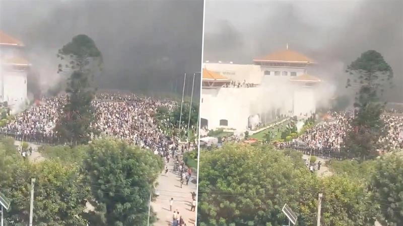 Nepal President Resigns: জ্বলছে নেপাল, প্রধানমন্ত্রীর পর রাষ্ট্রপতিকেও ক্ষমতাচ্যুত করল বিক্ষোভকারীরা