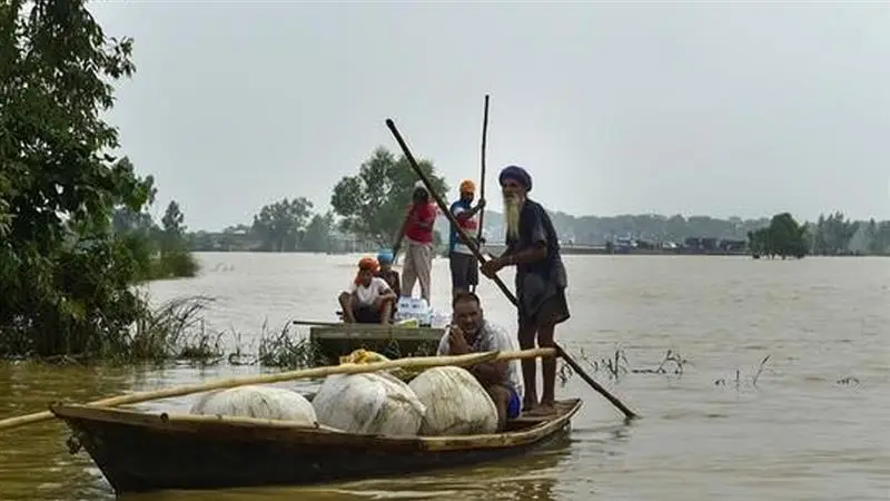 Punjab Flood: বন্যায় বিধ্বস্ত পঞ্জাব, মৃতের সংখ্যা বেড়ে ৩০, ক্ষতিগ্রস্ত ২৩ জেলা