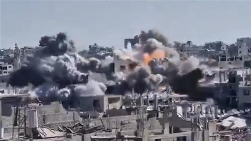 Israel Attacks Gaza Video: গাজ়া উড়ছে আগুনের গোলা, প্যালেস্তাইনের ভূখণ্ড ধ্বংস করে দিচ্ছে ইজরায়েল, দেখুন ভিডিয়ো