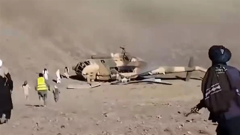 Helicopter Crash Video: তালিবানের সামনে ভেঙে পড়ল হেলিকপ্টার, দেখুন ভিডিয়ো
