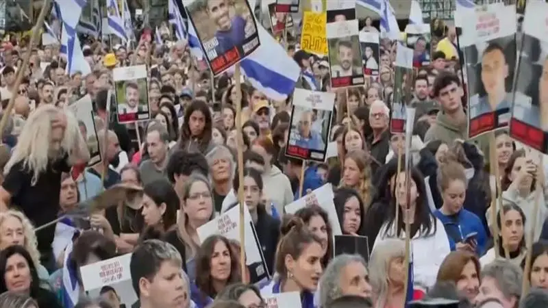 Gaza: গাজা থেকে বন্দি মুক্তি প্রক্রিয়া শুরু, ইজরায়েল জুড়ে জনতার ভিড়