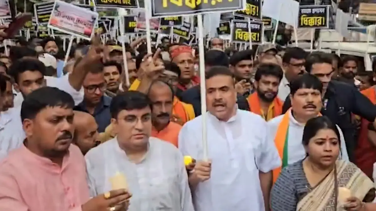 BJP: কলকাতার পর উত্তরবঙ্গেও মৃত্যুমিছিল, টানা বৃষ্টির জেরে বিপর্যস্ত ৩ জেলা, রাজ্য সরকারের বিরুদ্ধে রাস্তায় বিজেপি