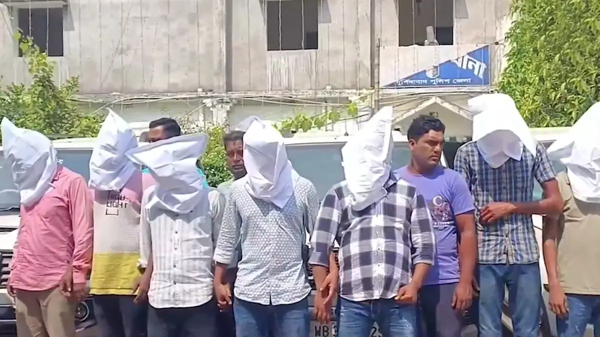 Murshidabad: পুলিশের ছদ্মবেশে দোকানদারকে অপহরণ, তদন্তকারীদের জালে সিভিক ভলেন্টিয়ার সহ ৮ অভিযুক্ত