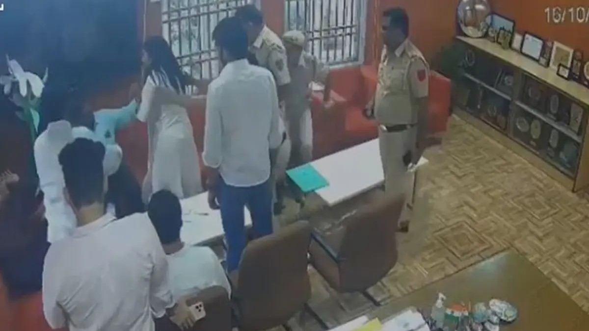 Ambedkar College: আম্বেদকর কলেজে শিক্ষককে চড় মারলেন ছাত্র ইউনিয়নের যুগ্ম সম্পাদক