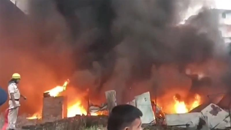 Fire Broke Out: বিহারে টায়ারের গুদামে ভয়াবহ আগুন
