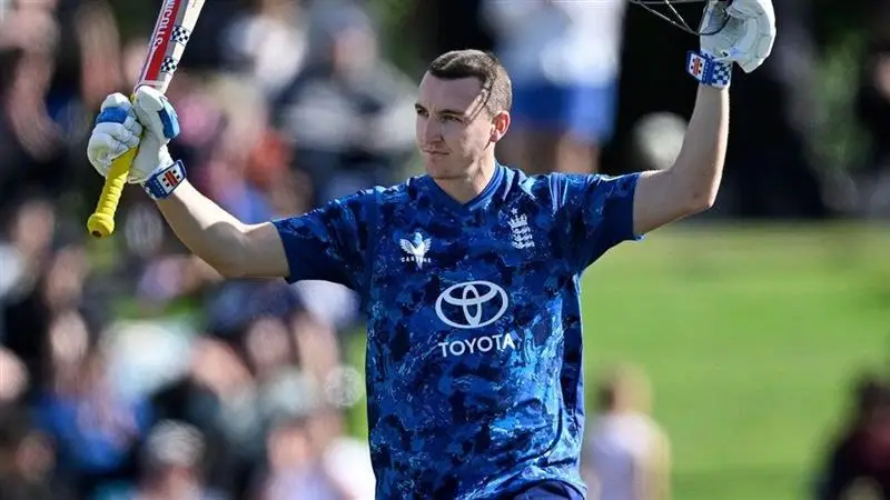 Harry Brook Century, NZ vs ENG: অধিনায়ক হ্যারি ব্রুকের অবিশ্বাস্য সেঞ্চুরিতে মান বাঁচল ইংল্যান্ডের