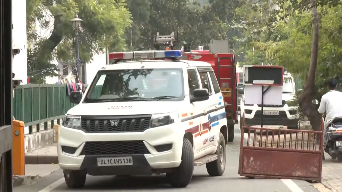 Fire Broke Out: মাধ্যরাতে রাষ্ট্রপতি ভবনের গেটের কাছে আগুন