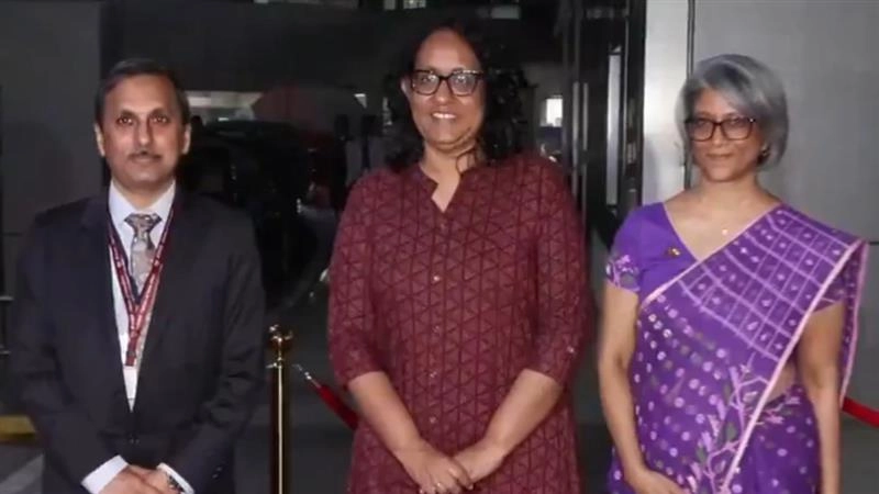 Srilanka PM Visit India: প্রথম ভারত সফরে শ্রীলঙ্কার প্রধানমন্ত্রী ডঃ হরিণী অমরাসুরিয়া, প্রধানমন্ত্রী মোদীর সঙ্গে করবেন সাক্ষাৎ (দেখুন ভিডিও)