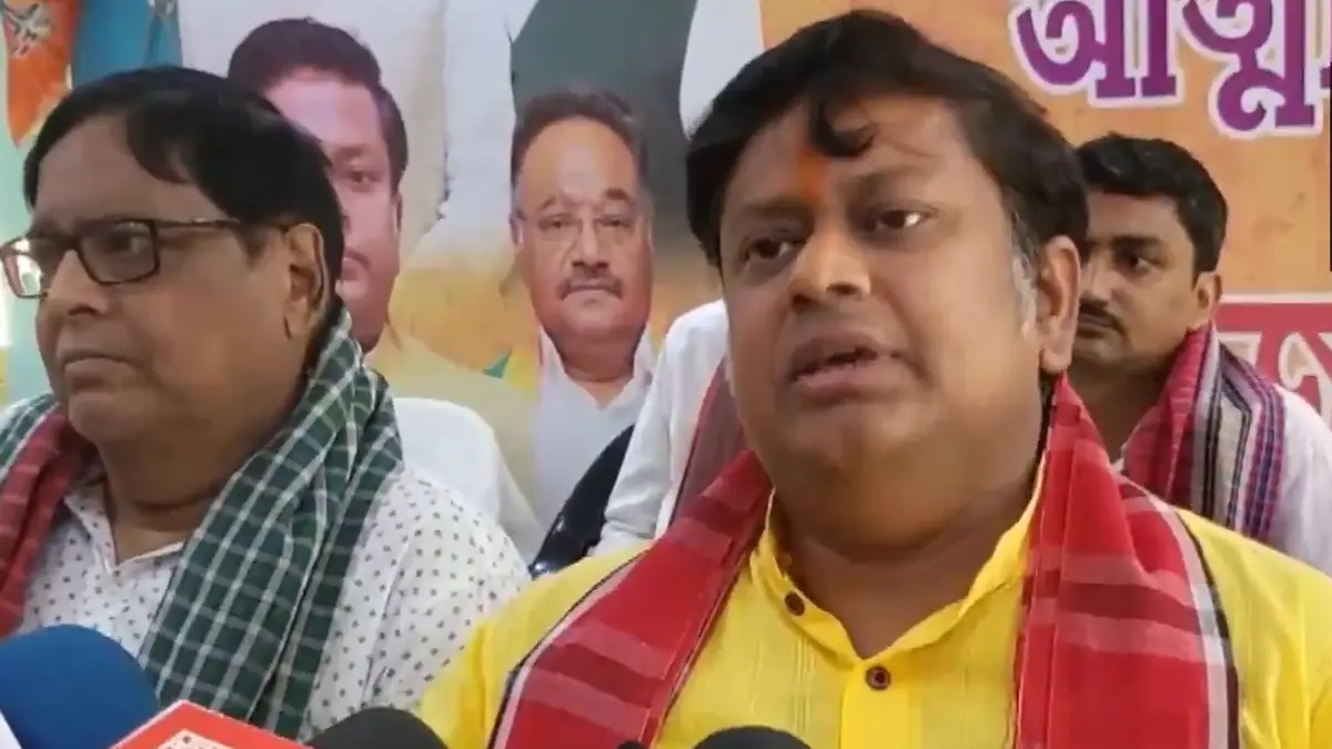 Sukanta Majumdar: মুখ্যমন্ত্রী চান রাজ্যের মহিলারা ঘরে বোরখা পরে থাকুক, মন্তব্য সুকান্ত নজুমদারের