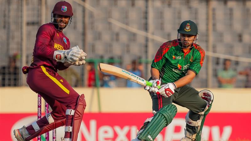 BAN vs WI ODI Tie Super Over: মীরপুরে রুদ্ধশ্বাস টাইয়ের পর নাটকীয় সুপার ওভারে জিতল ওয়েস্ট ইন্ডিজ, বাংলাদেশের ইনিংসের ৫১ ওভারই করলেন ক্যারিবিয়ান স্পিনাররা