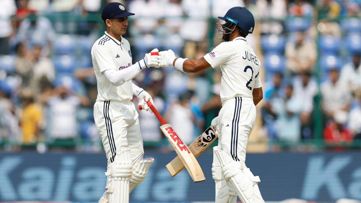 Shubman Gill Century: রোহিত, সচিনের রেকর্ড ভেঙে দিল্লিতে অনন্য সেঞ্চুরি অধিনায়ক শুভমন গিলের