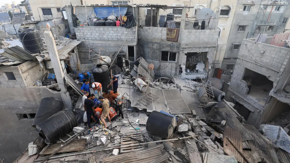 Israel Strikes on Gaza: গাজায় ইজরায়েলি হামলায় ৬০ জন নিহত