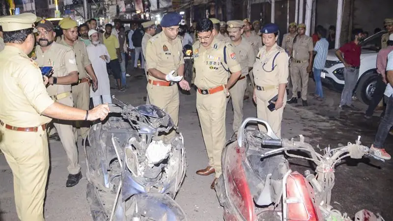 Scooter Explosions: কানপুরের বাজারে স্কুটার বিস্ফোরণ, ৮ জন আহত