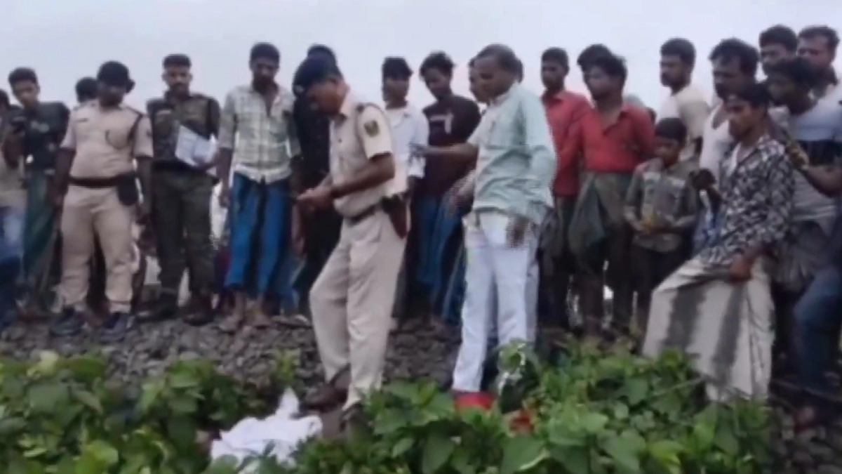 Bihar: বন্দে ভারত এক্সপ্রেস ট্রেনের ধাক্কায় ৪ জনের মৃত্যু