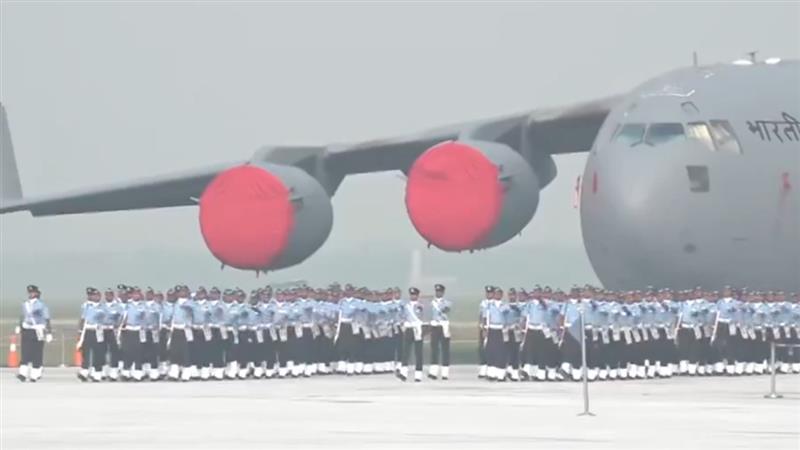 Air Force Day  2025 Special Parade: ভারতীয় বায়ু সেনার কর্মীদের ব্যান্ডের সুরের মুর্ছনা ও সঙ্গে বিশেষ কুচকাওয়াজে পালিত হচ্ছে ৯৩ তম বায়ু সেনা দিবস