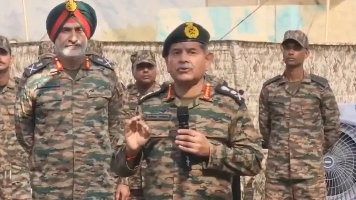 Indian Army Chief Warns Pakistan: সন্ত্রাসবাদে মদত দেওয়া বন্ধ না করলে 'বিশ্ব মানচিত্র থেকে মুছে দেব', পাকিস্তানকে সতর্কতা ভারতের সেনা প্রধানের