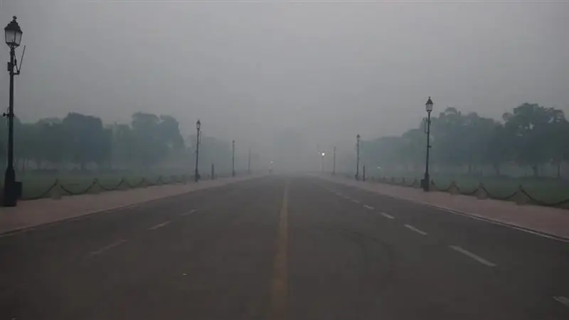 Delhi AQI Updates: দিওয়ালিতে দিল্লির আকাশে বিষ, ৩৪ এলাকাকে 'রেড জোন' বলে ঘোষণা