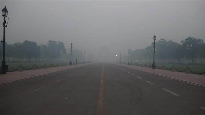 Delhi AQI Updates: দিওয়ালিতে দিল্লির আকাশে বিষ, ৩৪ এলাকাকে 'রেড জোন' বলে ঘোষণা